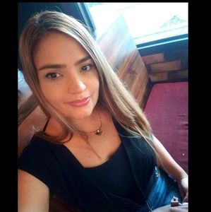 Meet your Posher, Dayana